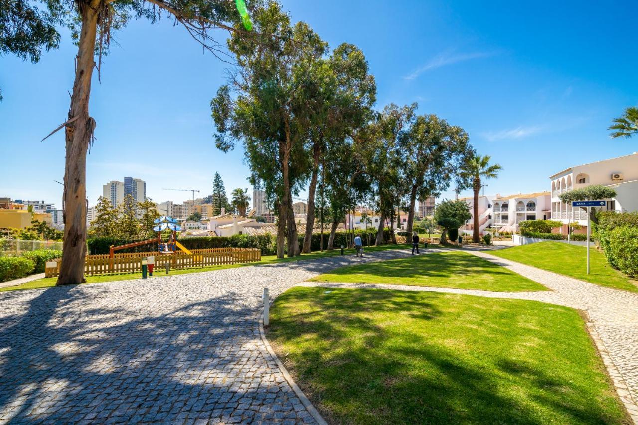 Praia Da Rocha, Vila Rosa, T1, Piscinas, Parqueamento E Internet By Ig Portimao Exterior photo