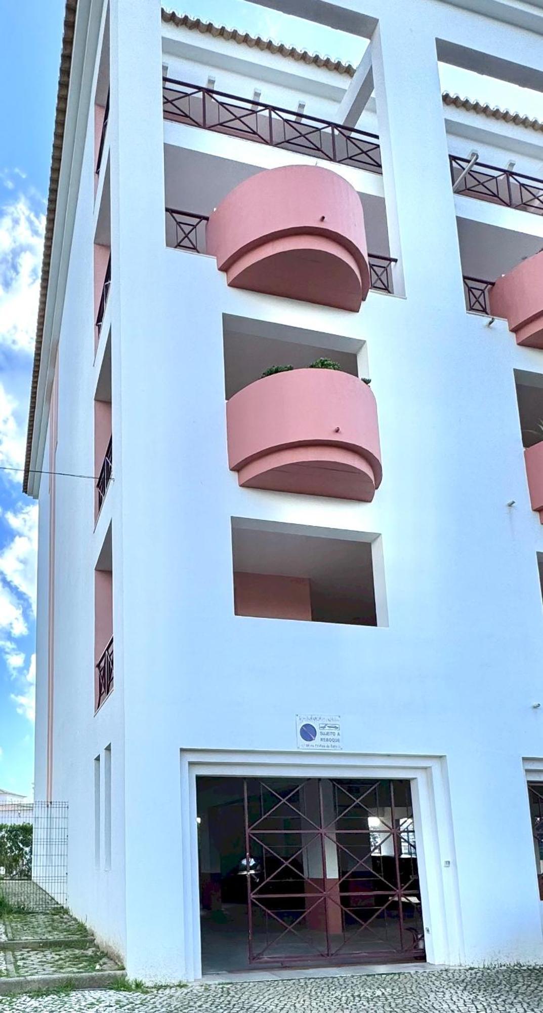 Praia Da Rocha, Vila Rosa, T1, Piscinas, Parqueamento E Internet By Ig Portimao Exterior photo